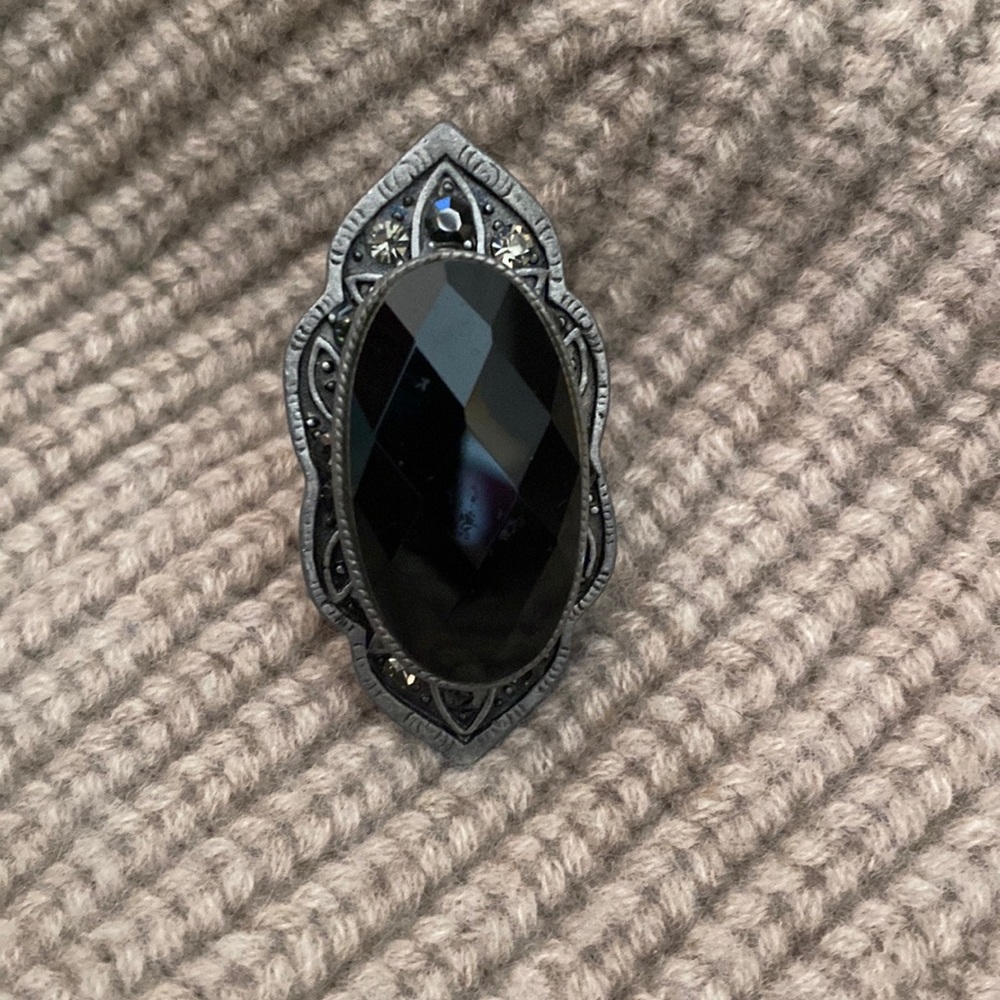 Gothic look style ring